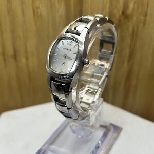 Fossil ES9526 Womens Silver Stainless Steel Analog Dial Quartz Wrist Watch AM908